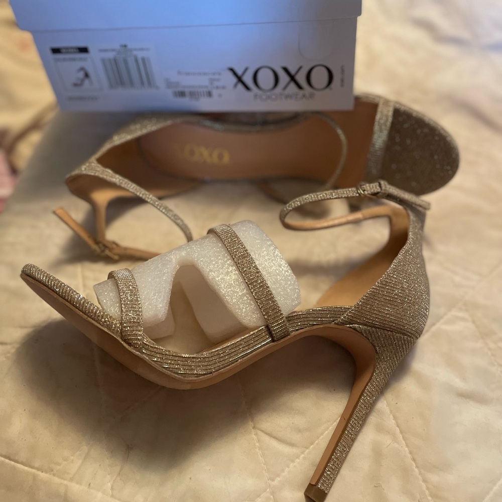 Out-on-the-town or formal heels